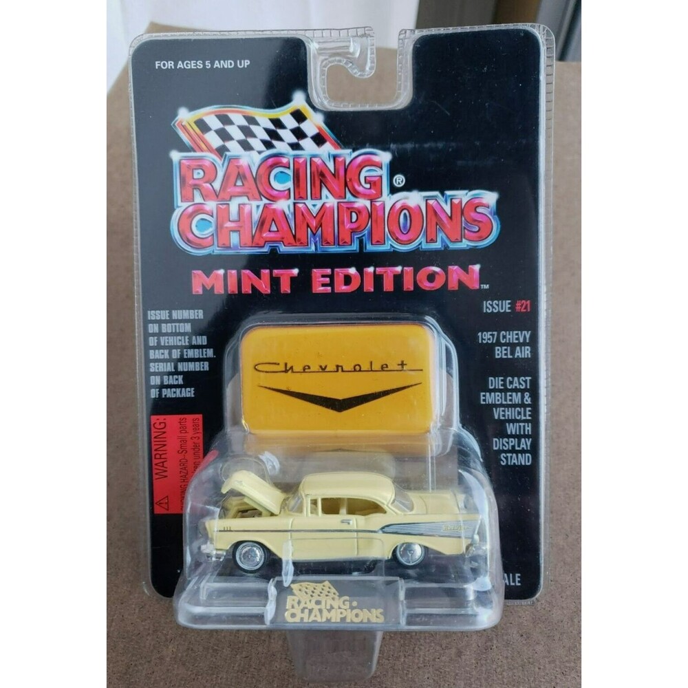 1996 Racing Champions MINT EDITION 1957 CHEVY BEL AIR CHEVROLET Pearl Yellow #21